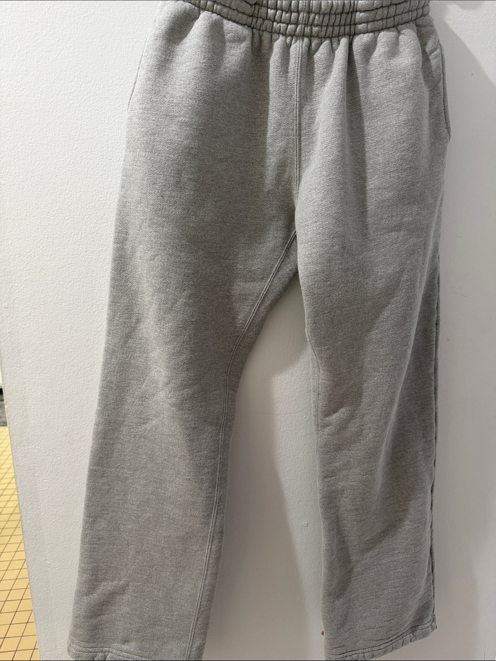Akimbo straight leg sweatpants heather grey M